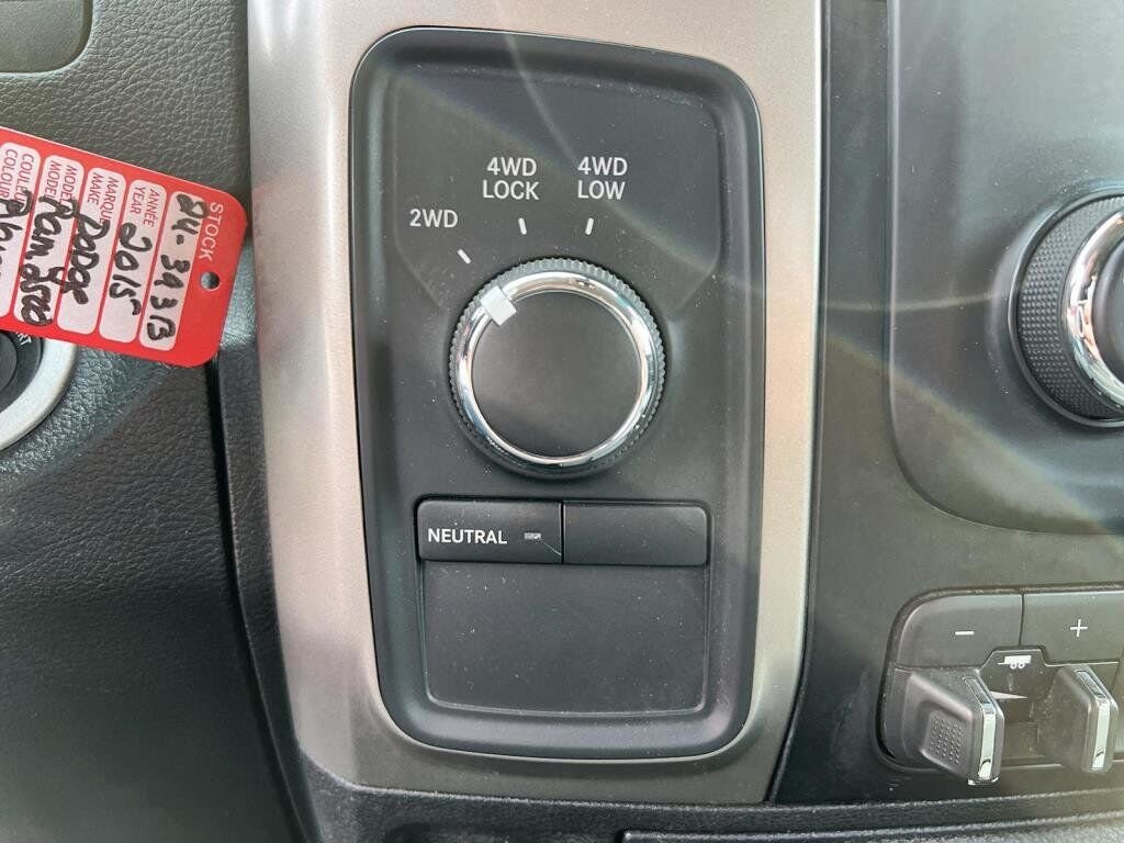 2015 Ram 2500 VIN 3C6UR5JL7FG623673 White Chicoutimi - photo #17