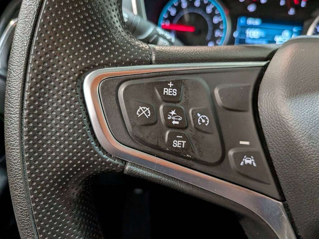 Chevrolet Equinox 2023 Blanc Val-David - photo #18
