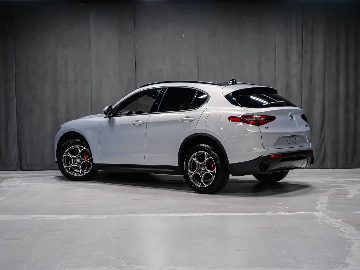 Alfa Romeo Stelvio Sprint 2023 Gris Montréal - photo #3