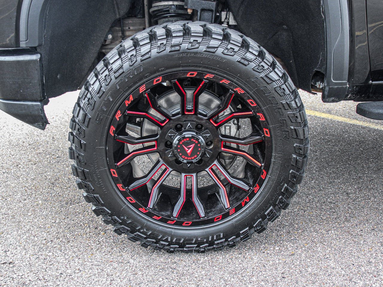 2022 GMC Sierra 1500 4WD Crew Cab 147 AT4 Black Sherwood Park - photo #11