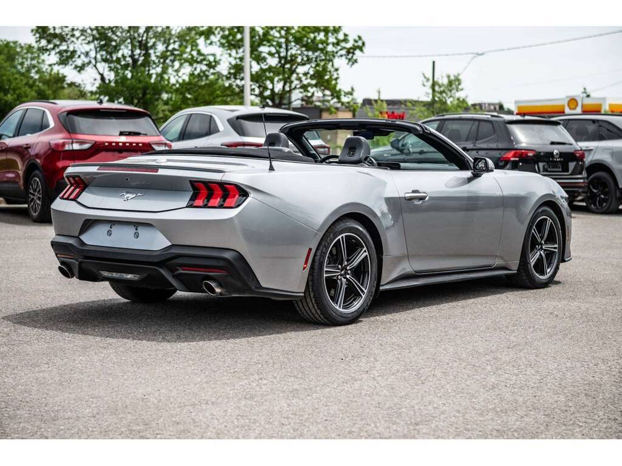 2025 Ford Mustang Silver Sainte-Julienne - photo #32