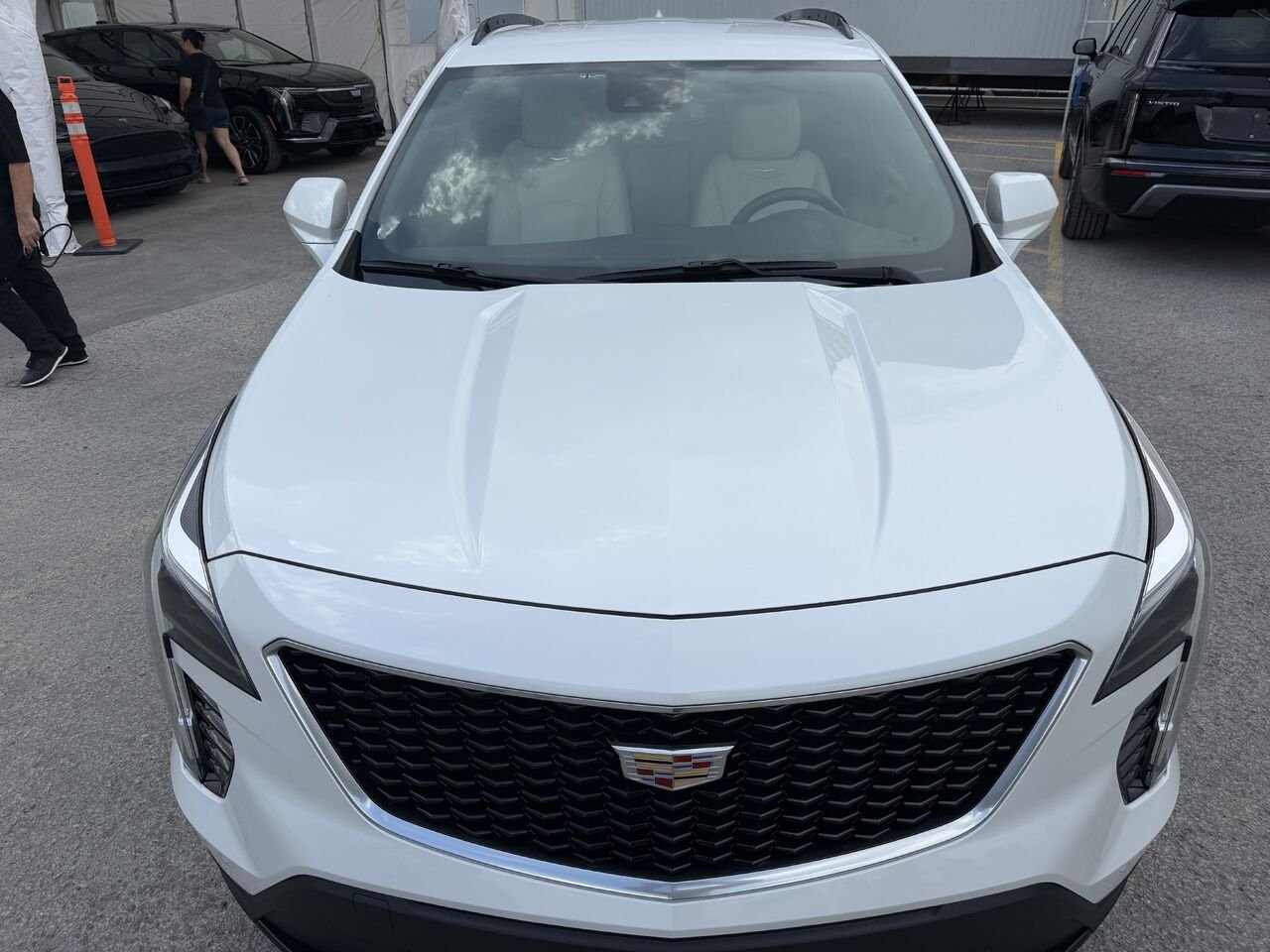 2020 Cadillac XT4 SPORT AWD White Laval - photo #7