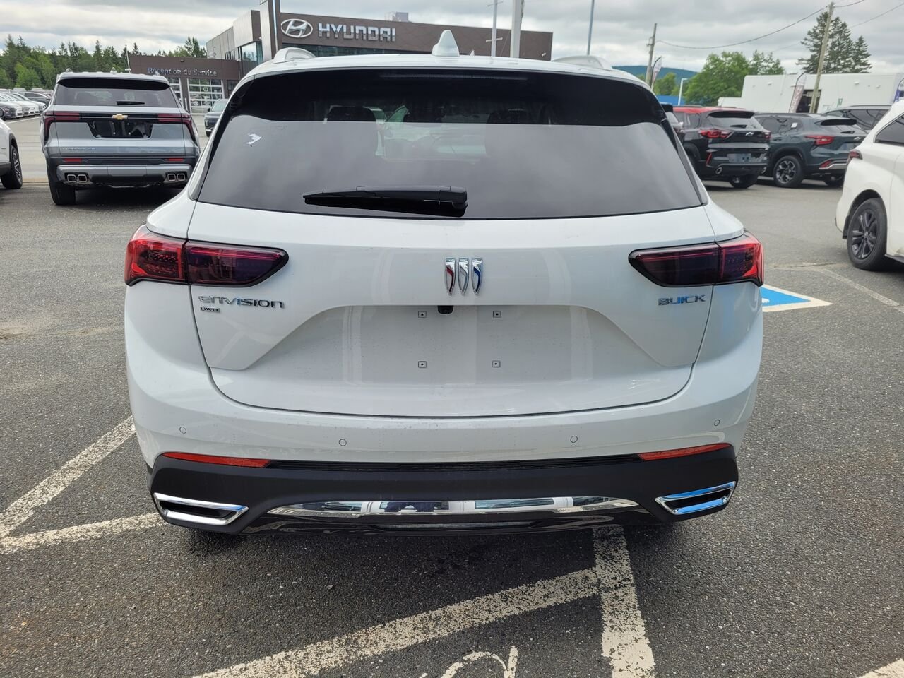 2026 Buick Envision Privilégiée 4 portes TI Iridescent White Tricoat Thetford Mines - photo #3