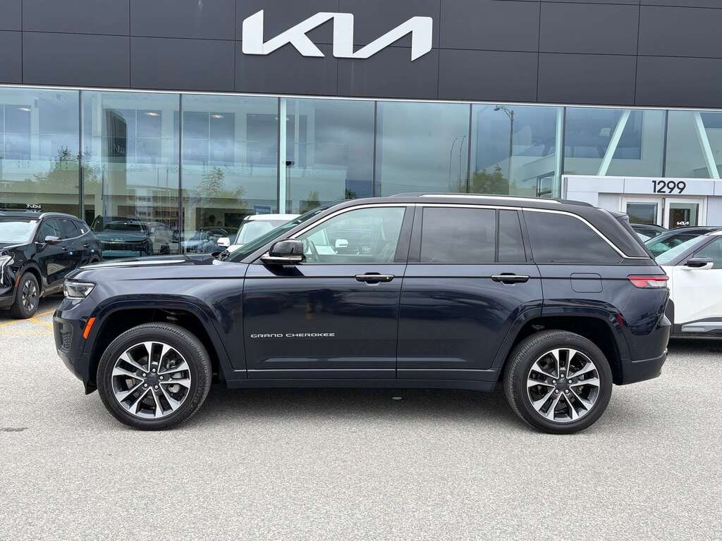 2024 Jeep Grand Cherokee Blue Gatineau - photo #2