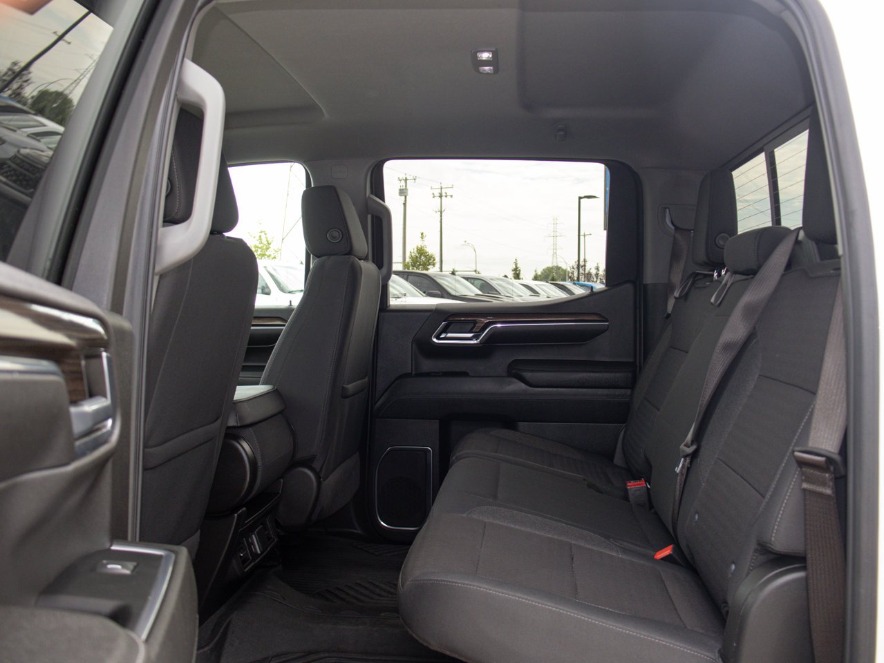 2024 Chevrolet Silverado 1500 4WD Crew Cab 147 LT White Sherwood Park - photo #29