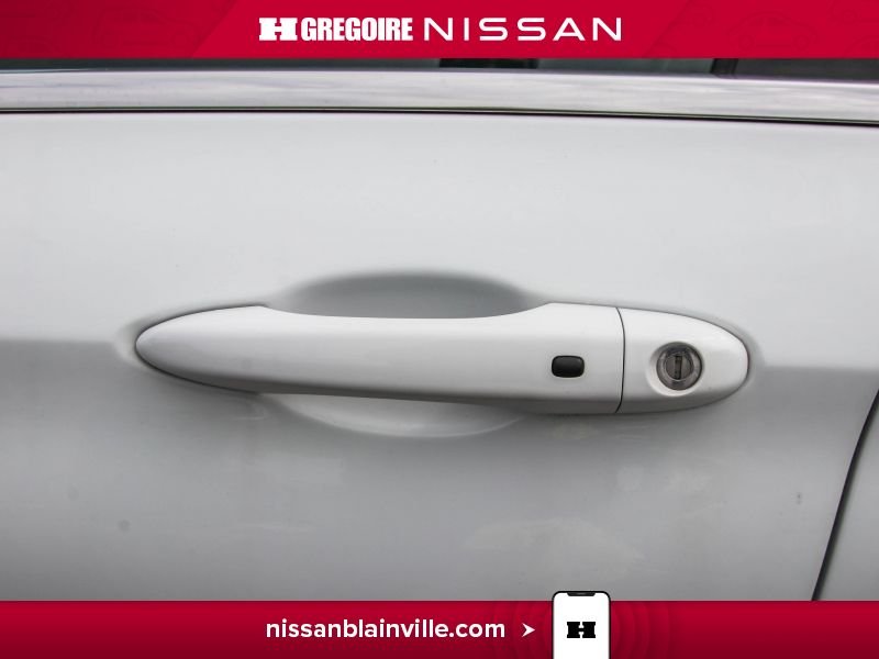Chrysler 200 2015 Blanc Blainville - photo #23