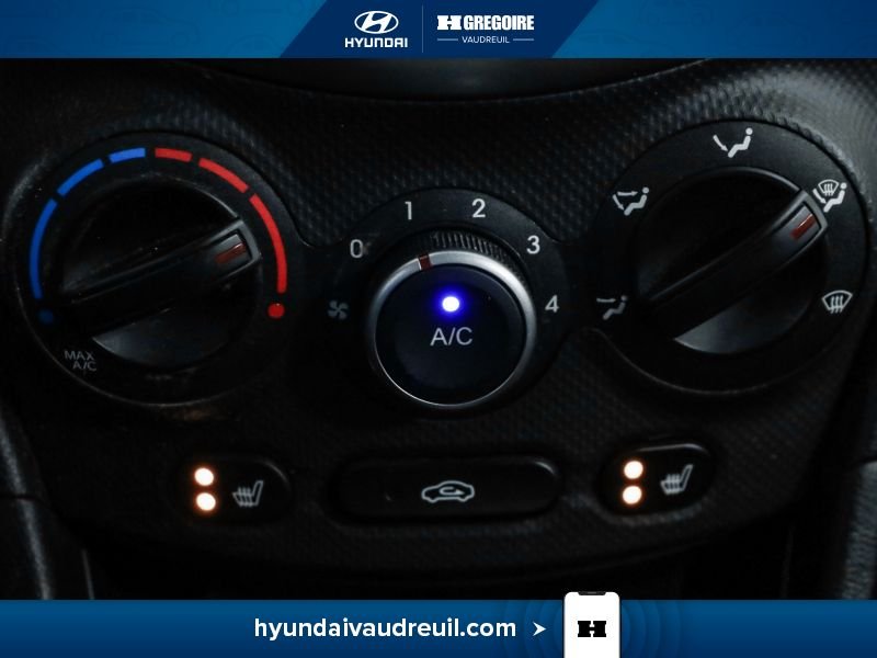 2016 Hyundai Accent Black Laval - photo #25