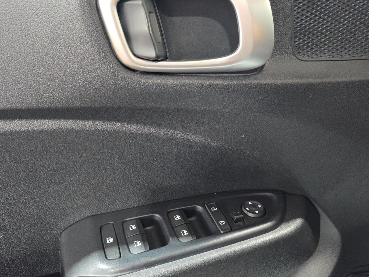 Hyundai Venue Preferred IVT, volant chauffant, commande audio au volant, Apple Carplay 2021 Argent Val-David - photo #13