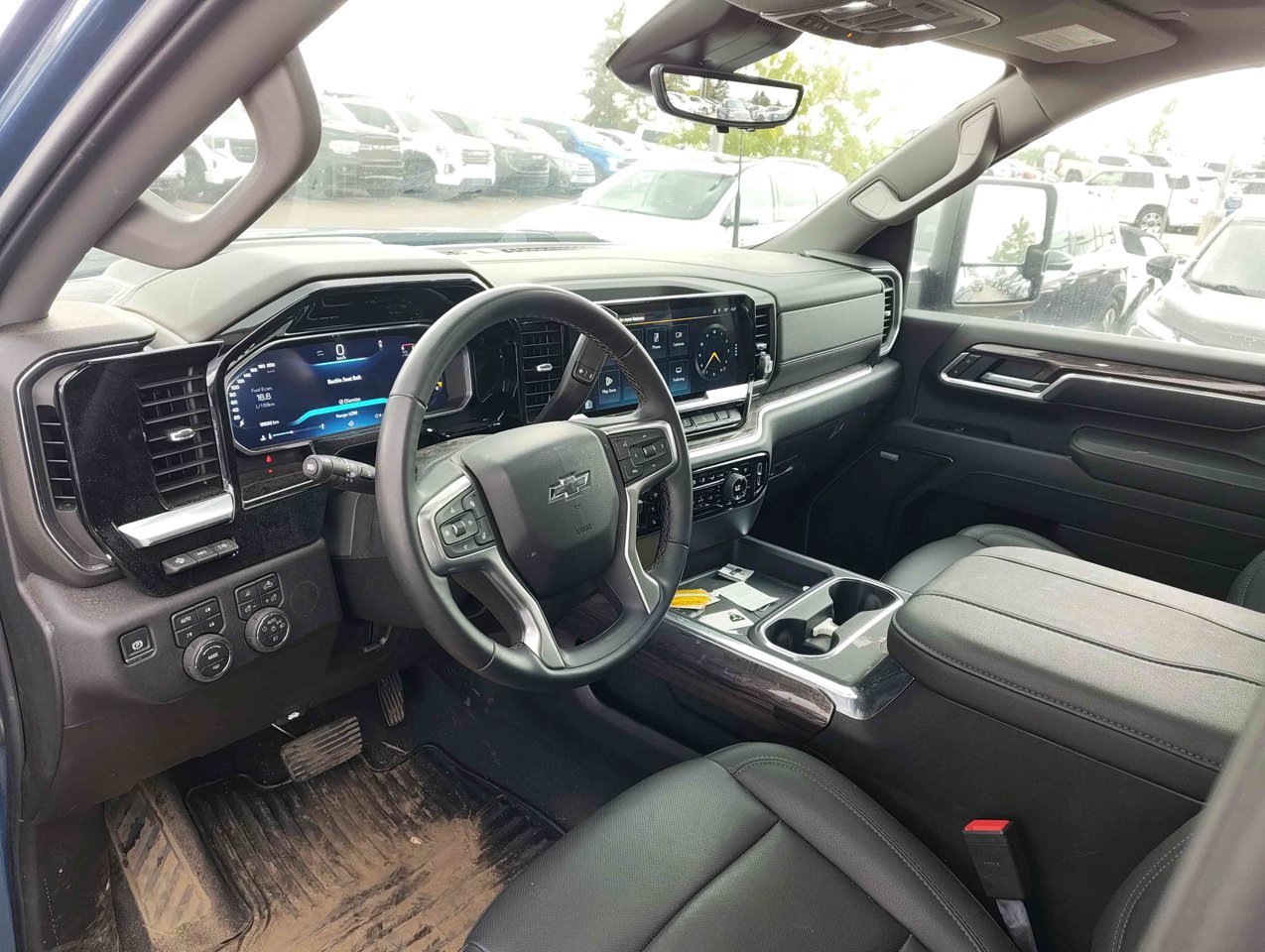 2026 Chevrolet Silverado 3500HD 4WD Crew Cab 159 LTZ Blue Sherwood Park - photo #6