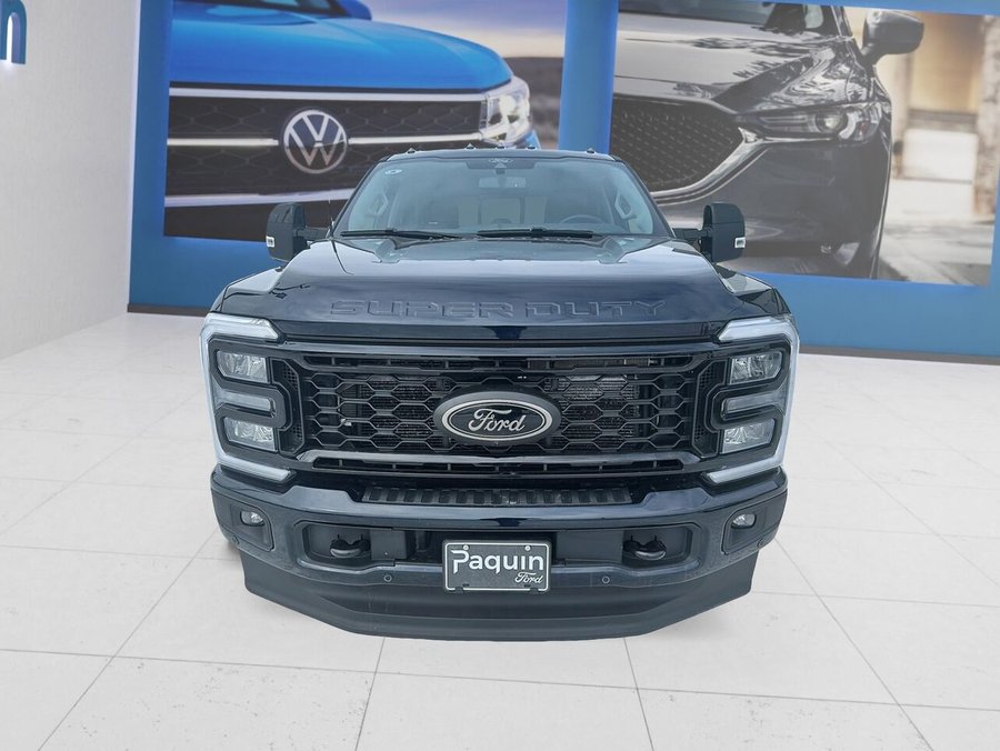 Ford Super Duty F-250 SRW 2025 2025 Bleu antimatière métallisé