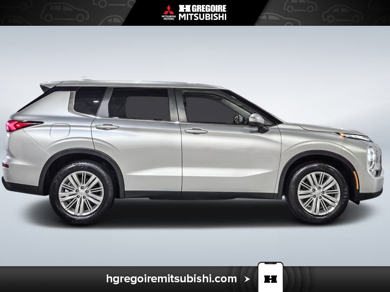 2022 Mitsubishi Outlander Grey Blainville - photo #10