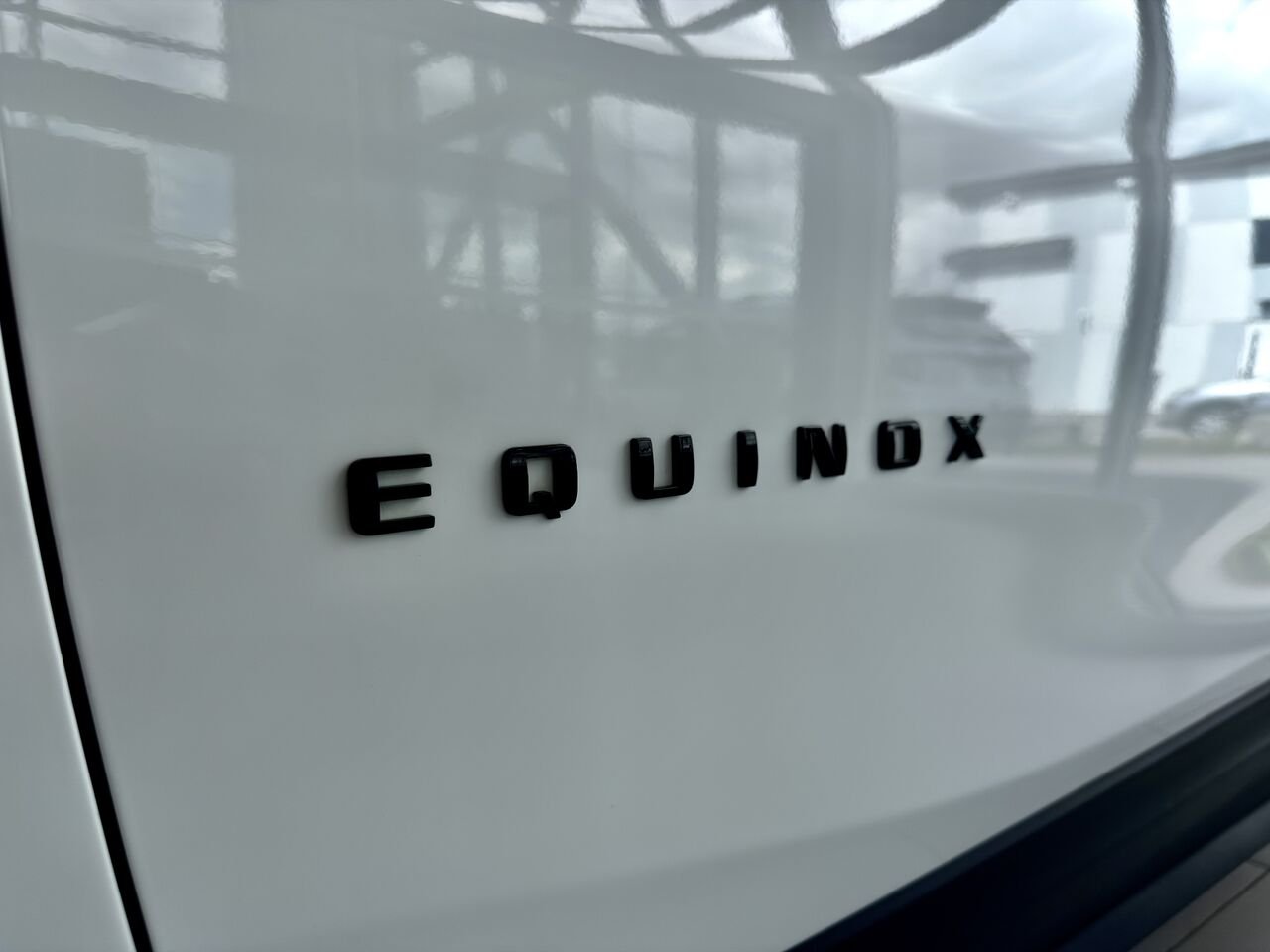 Chevrolet Equinox 2024 Blanc Notre-Dame-des-Prairies - photo #15