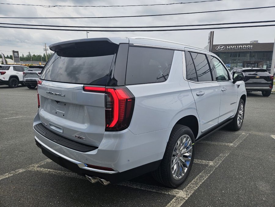 GMC Yukon 2026 2026 Blanc glacier 3 couches
