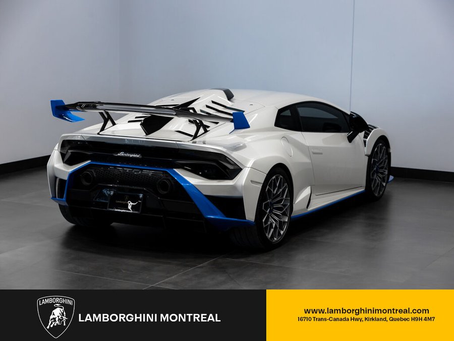 Lamborghini Huracan STO 2022 Blanc