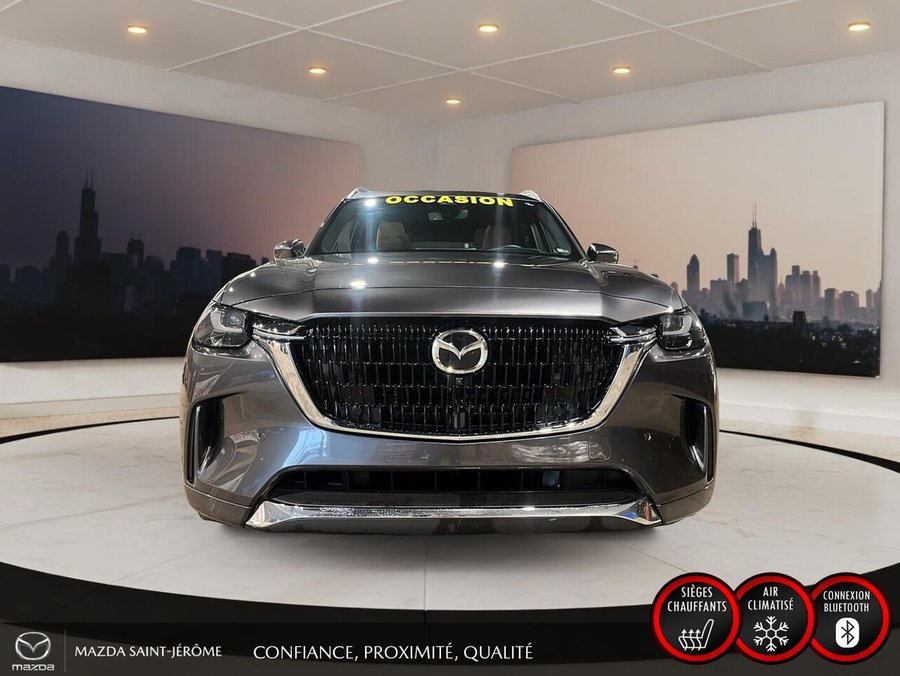 Mazda CX-90 hybride léger Signature | TOIT PANORAMIQUE | AWD | CUIR NAPPA | SIEGES CAPITAINES 2024 Gris