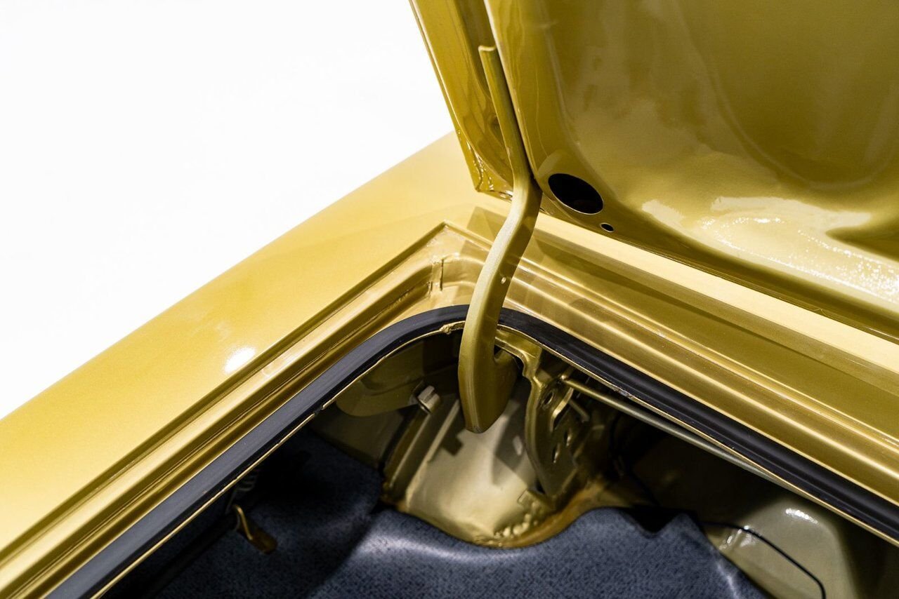 Dodge Challenger *PRIX EN USD* Convertible Fully restored to desirable specifications 1971 Or Montréal - photo #26