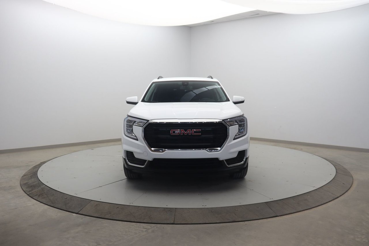 GMC Terrain NIV 3GKALTEG2RL370096 2024 Blanc Chicoutimi - photo #1