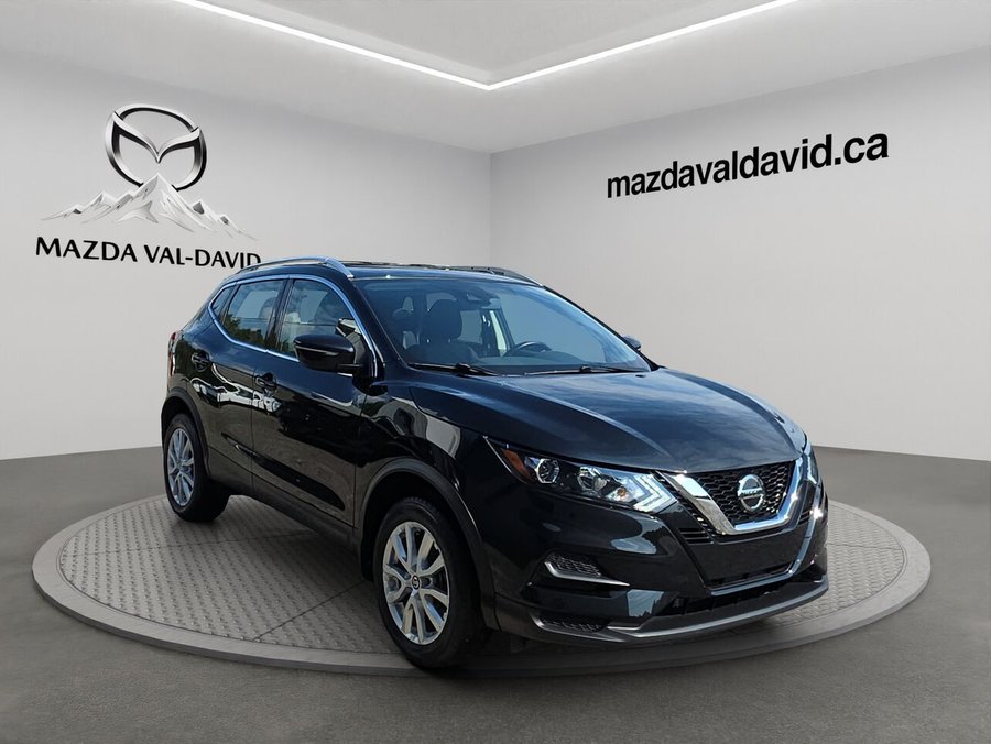 2023 Nissan Qashqai SV TI CVT, Sièges chauffants avant, Toit ouvrant, Volant chauffant Black
