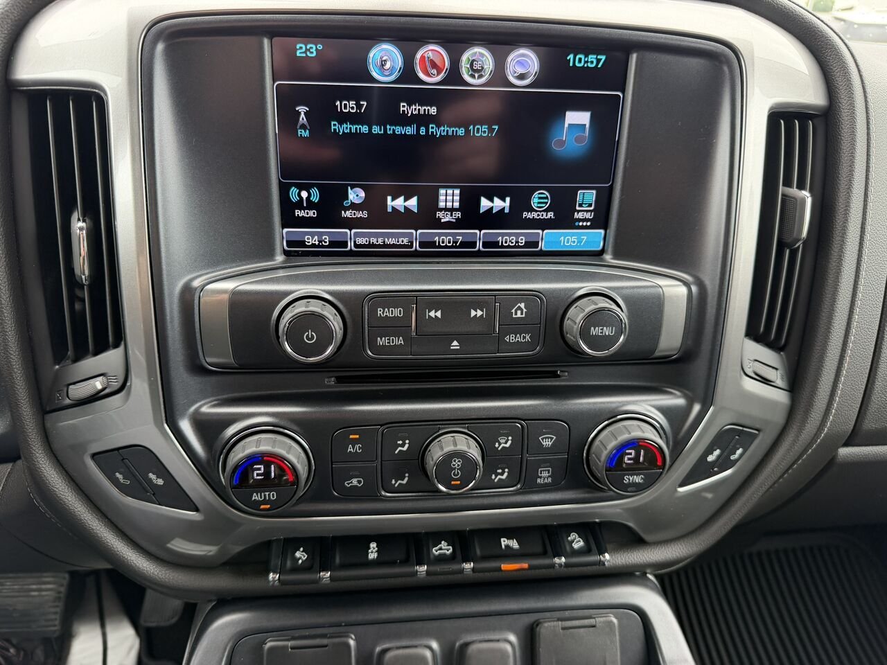 Chevrolet Silverado 1500 2LTZ 5.3L ENCEMBLE Z71 QUAD CAB 2017 Blanc Laval - photo #25