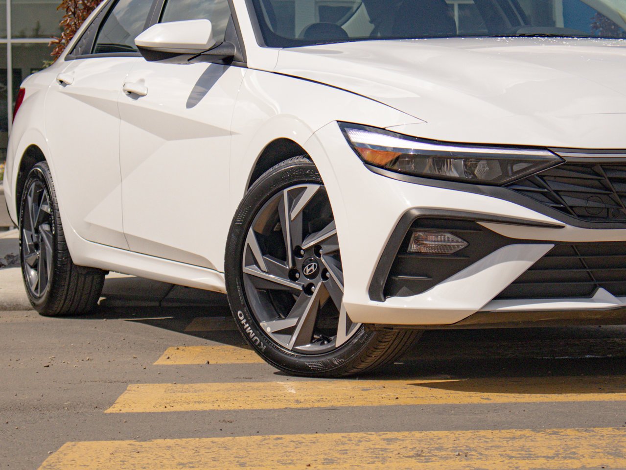 2026 Hyundai Elantra Preferred IVT White Sherwood Park - photo #5