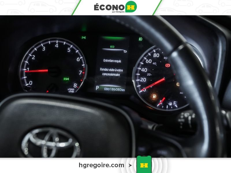 2019 Toyota Rav 4 White Blainville - photo #15