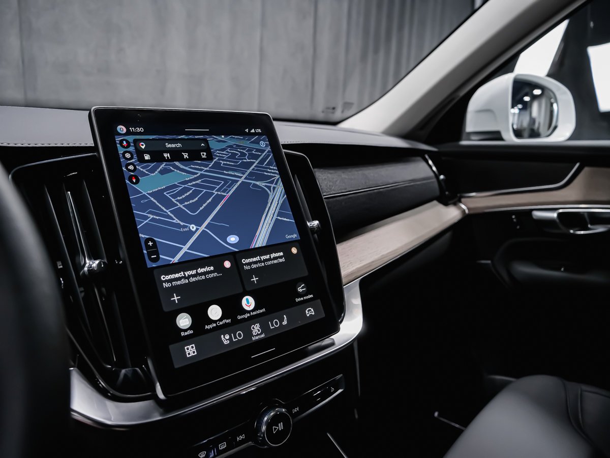 2026 Volvo XC90 B6 CORE BRIGHT White Montreal - photo #10