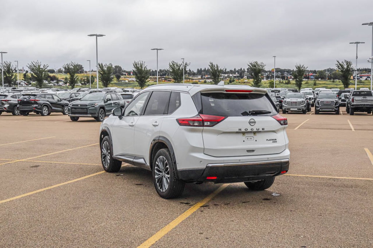 2024 Nissan Rogue AWD Platinum White Sherwood Park - photo #6