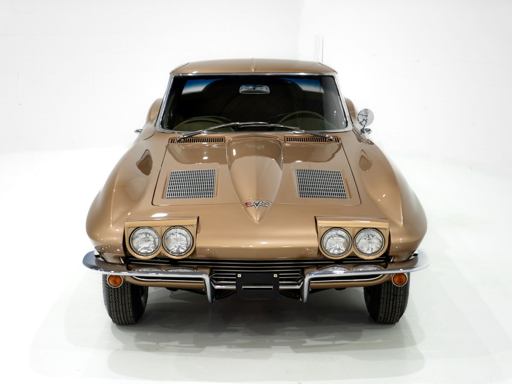 Chevrolet Corvette Fuel Injection Moteur Matching 327 à injection développant 360 chevaux | PRICE IN USD 1963 Beige Montréal - photo #29