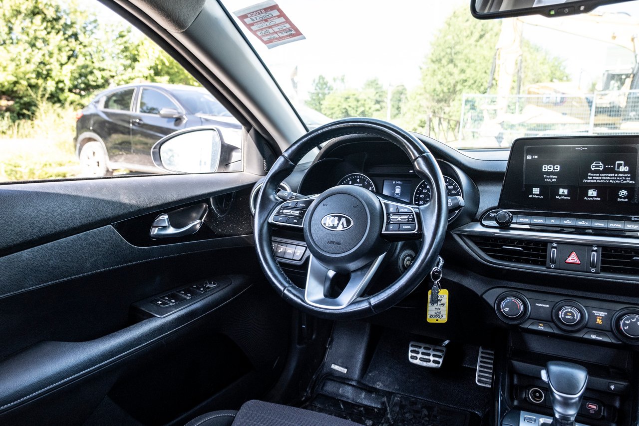 2020 Kia Forte5 White Gatineau - photo #20
