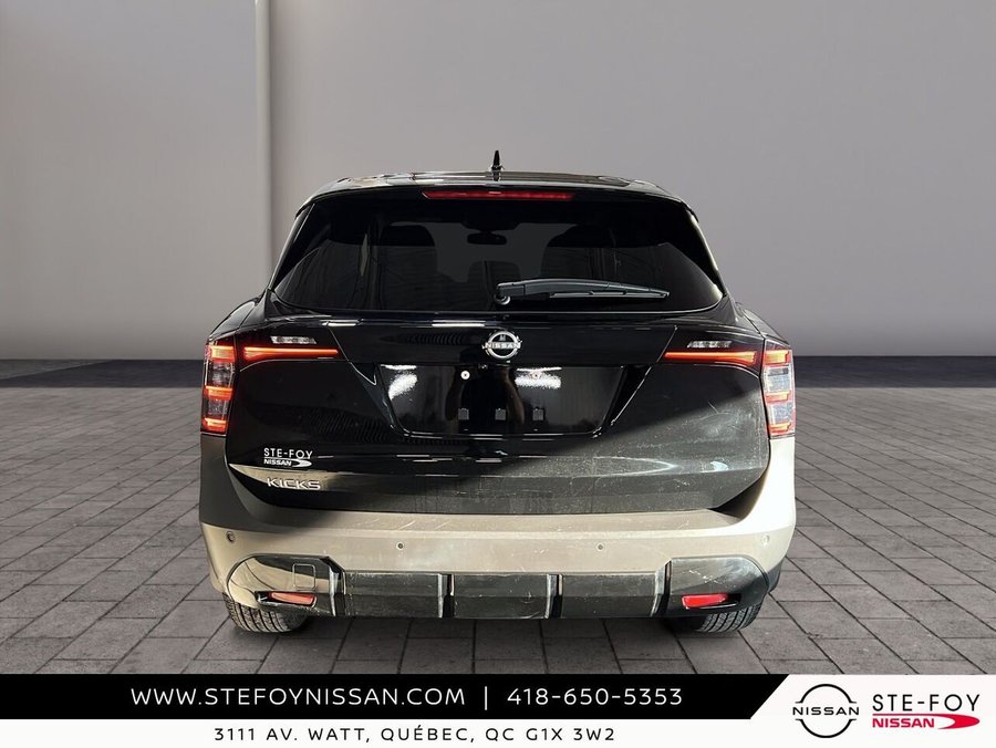 2025 Nissan Kicks SV TA 2025 Black