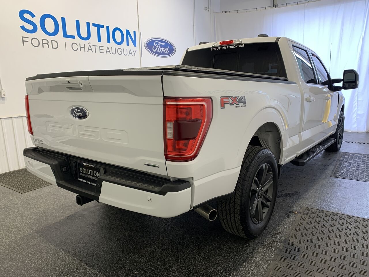 2023 Ford F-150 SUPERCREW XLT SPORT White Châteauguay - photo #9