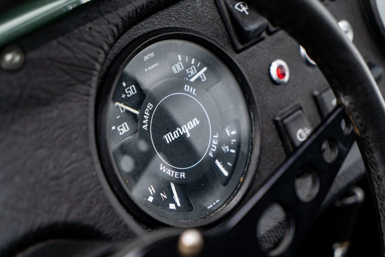 1970 Morgan Plus 8 Unrestored with only 7137km (4435miles) | PRIX EN USD Green Montreal - photo #89