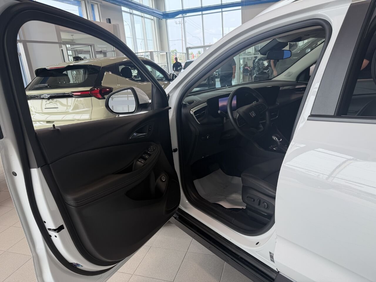 BUICK ENCORE GX SPORT TOURING Tourisme sport 4 portes TI 2024 Blanc Ottawa & Gatineau - photo #1