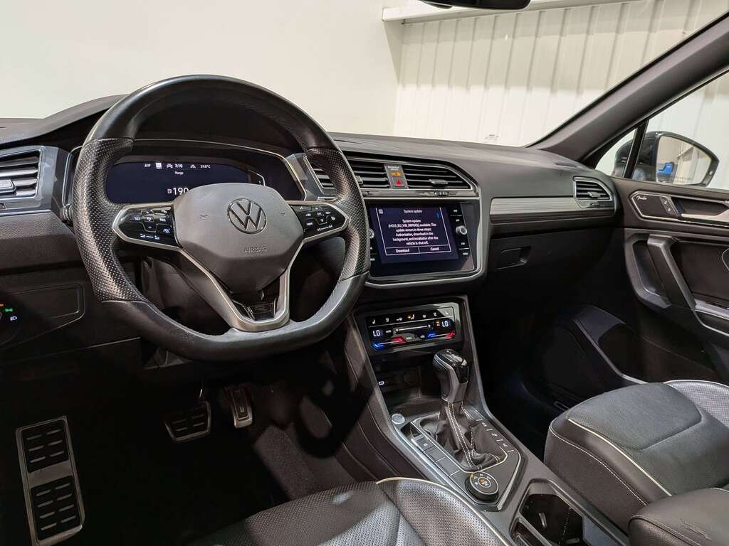 2022 Volkswagen Tiguan Highline R-Line 4MOTION Black Val-David - photo #14