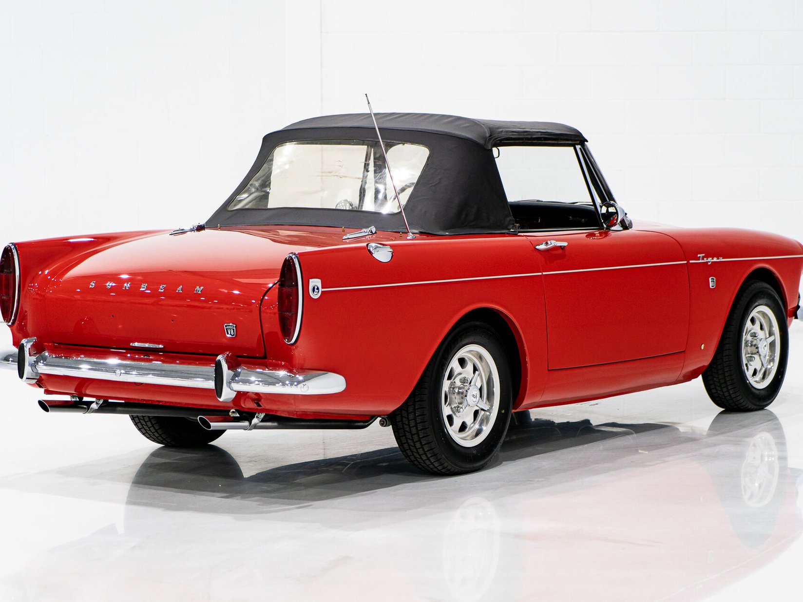 1967 Sunbeam Tiger Unrestored with single repaint **PRIX EN USD** Red Montreal - photo #51