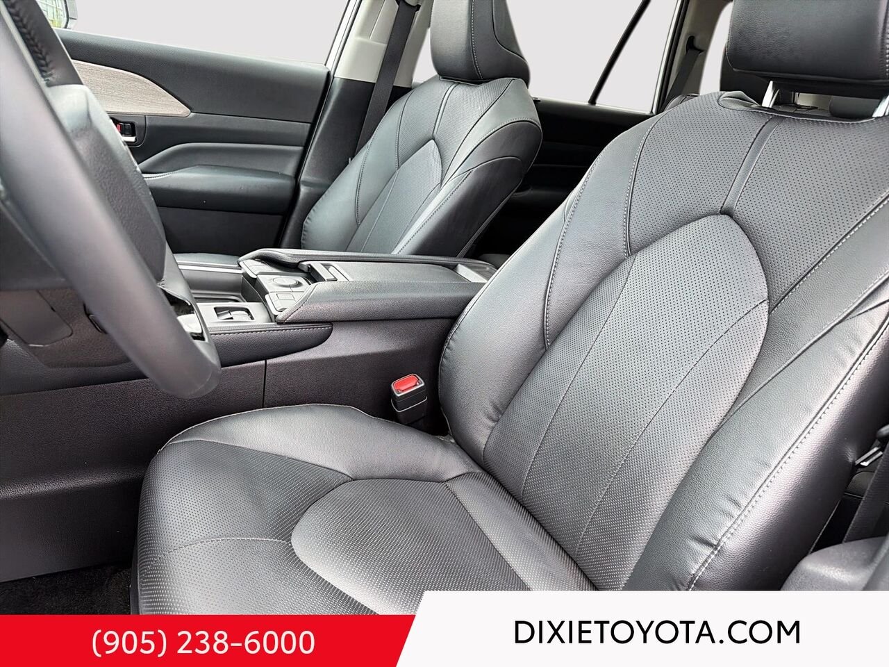 2025 Toyota Grand Highlander HYBRID LIMITED AWD / HEATED AND VENTILATED SEATS / MOONROOF / ALLOY WHEELS / CARPLAY AND ANDROID AUTO White Mississauga - photo #8