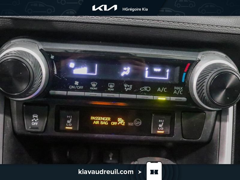 2020 Toyota Rav 4 White Laval - photo #20