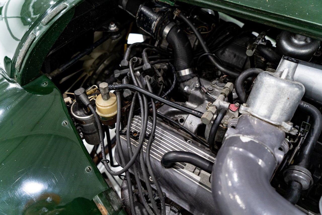 1970 Morgan Plus 8 Unrestored with only 7137km (4435miles) | PRIX EN USD Green Montreal - photo #20