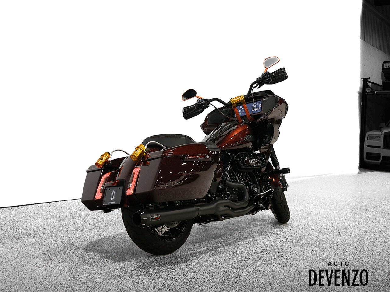 Harley-Davidson CVO Road Glide 2024 Orange Saint-Eustache - photo #2