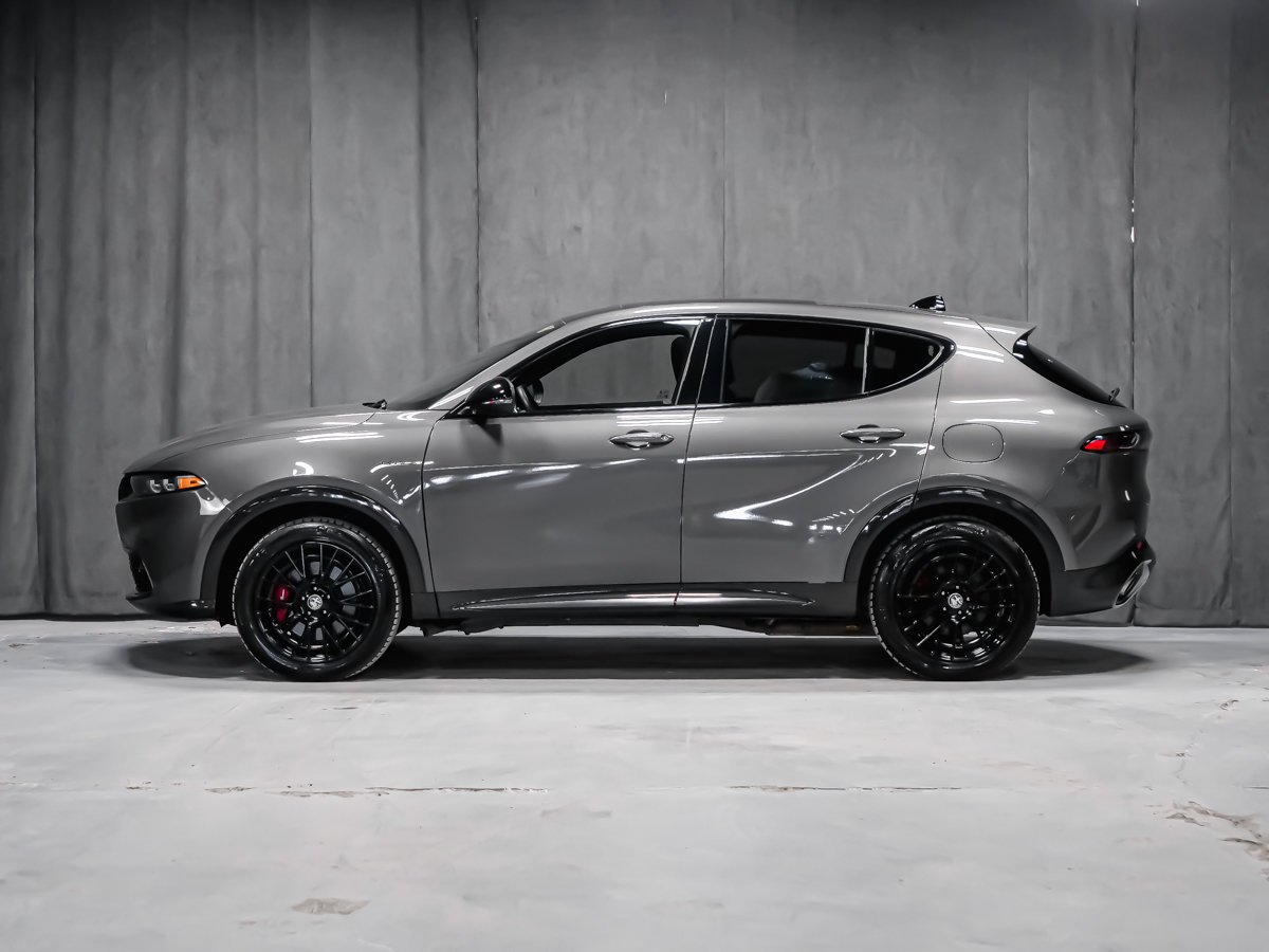 Alfa Romeo Tonale VELOCE HARMAN KARDON SOUNS SYSTEM SPORT SEATS 2024 Noir Montréal - photo #2