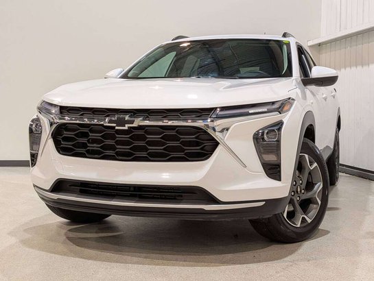 2025 Chevrolet Trax White