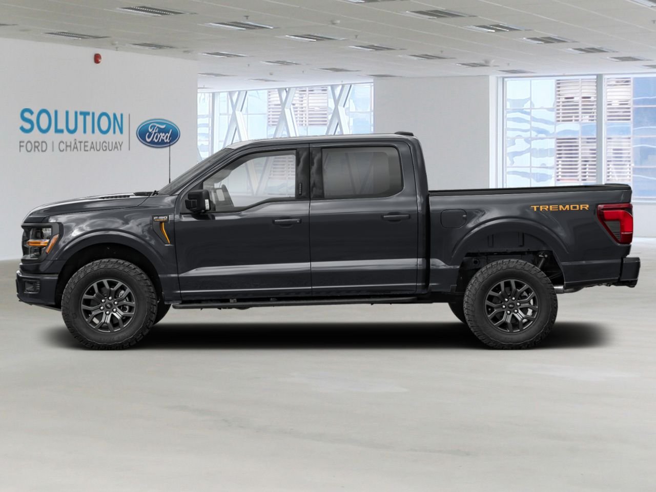 Ford F-150 TREMOR CABINE SUPERCREW 4RM CAISSE DE 5,5 PI 2026 Noir agate métallisé Châteauguay - photo #1