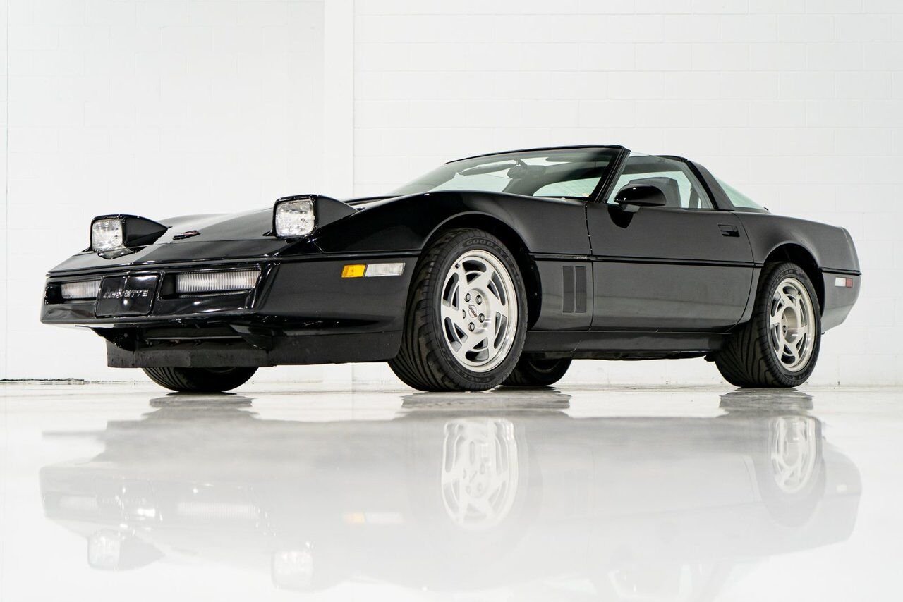 Chevrolet Corvette ZR1 | PRIX EN USD 1990 Noir Montréal - photo #30