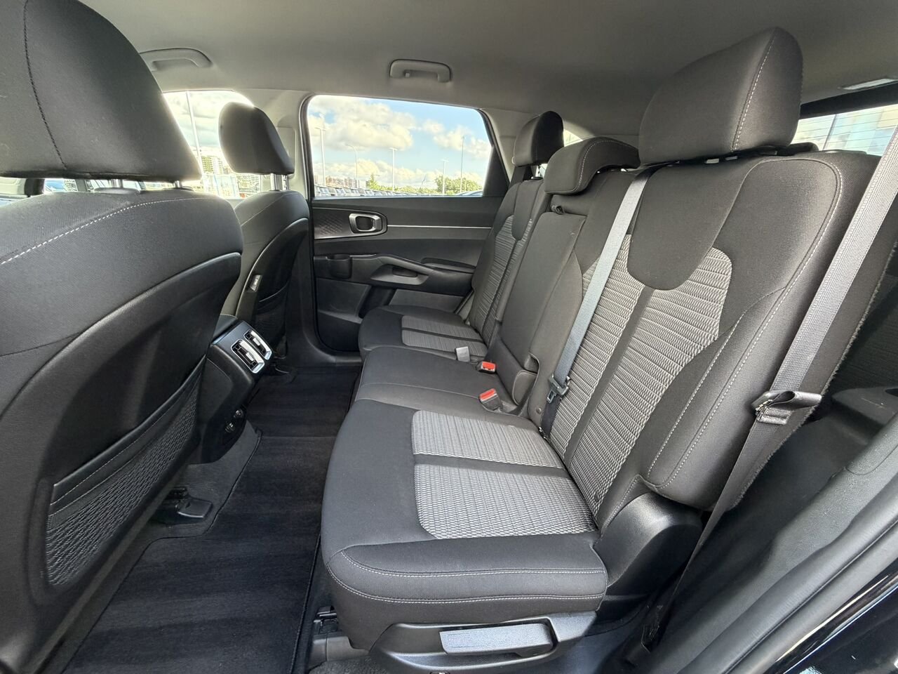 Kia Sorento LX Premium AWD 7 PASSAGERS 2023 Noir Laval - photo #17