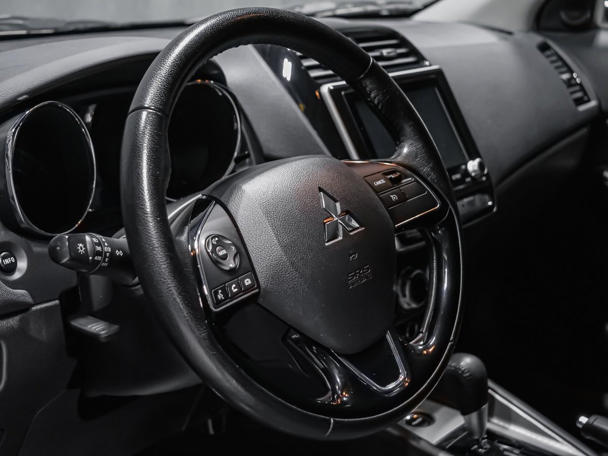 2024 Mitsubishi RVR SE Black Montreal - photo #7