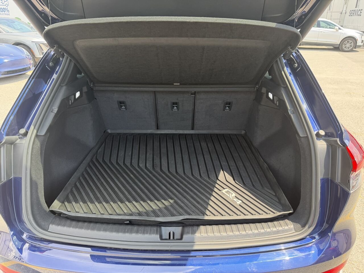 Audi Q4 e-tron 50 quattro 2023 Bleu Laval - photo #12