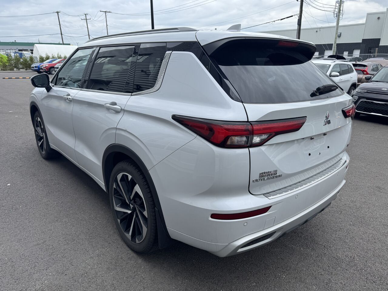 Mitsubishi Outlander 2024