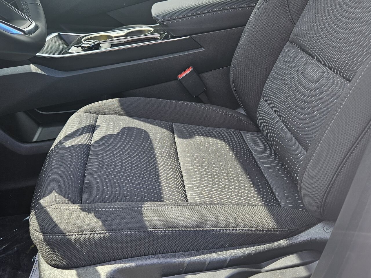 2027 Chevrolet Equinox LT 4 portes à transmission intégrale avec 2LT Summit White Thetford Mines - photo #12