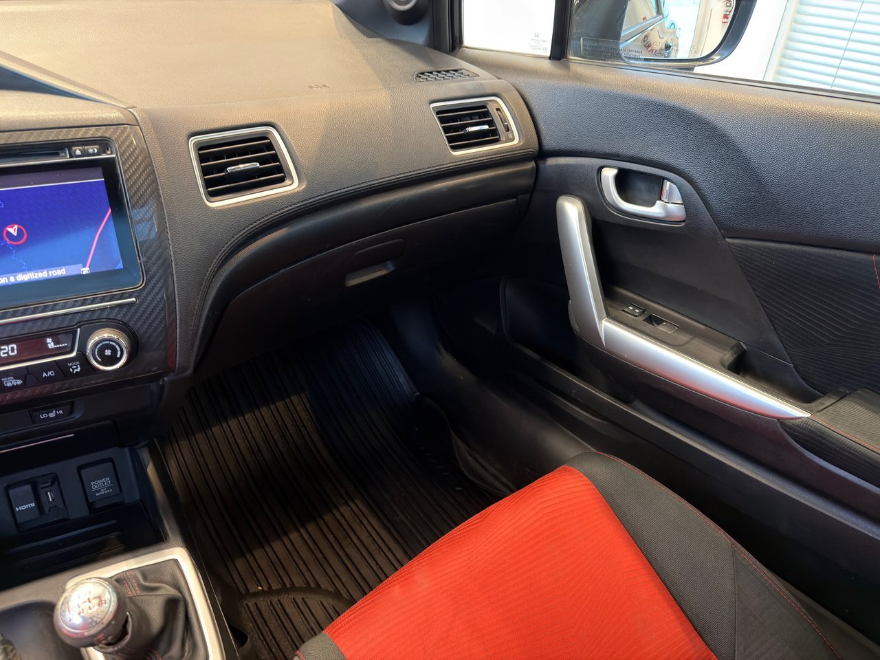 2015 Honda Civic Coupe Notre-Dame-des-Prairies - photo #16