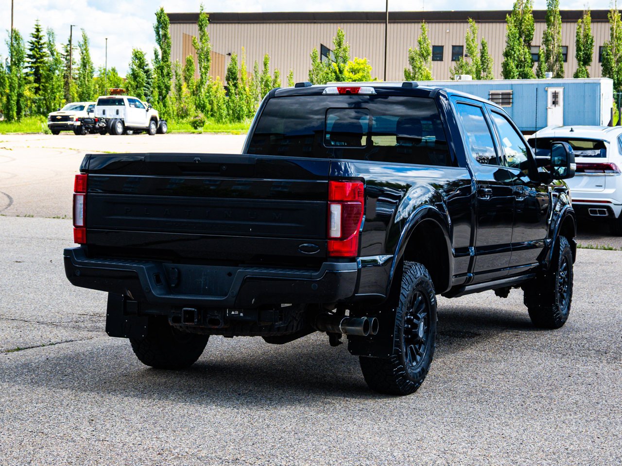 2022 Ford Super Duty F-350 SRW Platinum 4WD Crew Cab 6.75' Box Black Sherwood Park - photo #12